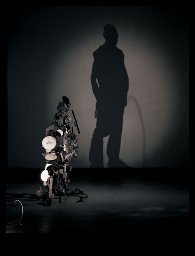 Şekillendirilmiş Siluetler Gölge Fotoğrafçılığı Sanatını Keşfedin 4 Şekillendirilmiş Siluetler: Gölge Fotoğrafçılığı Stilleriyle Form ve Şekil Tanımlama